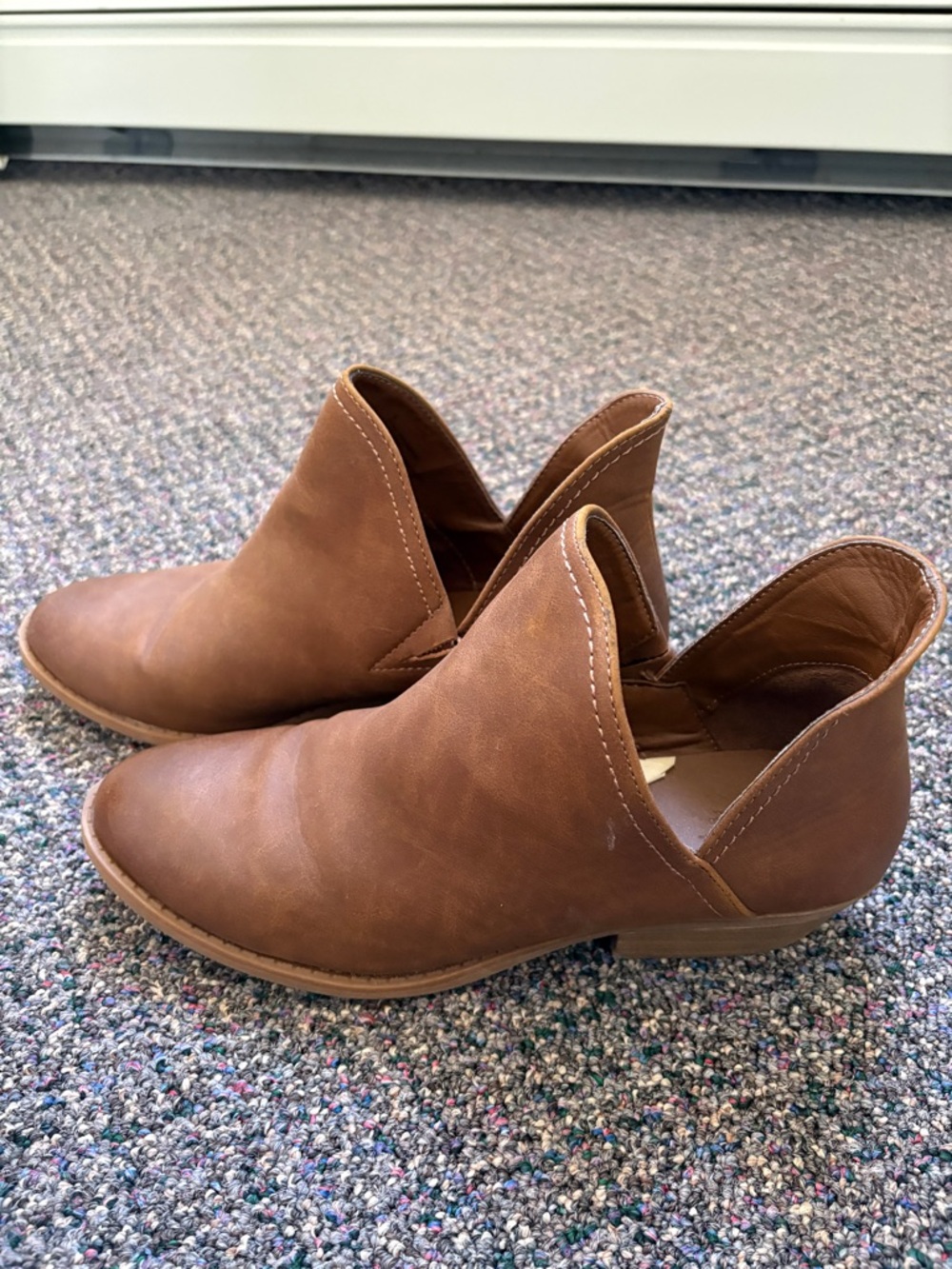 Universal Thread Brown Cutout Ankle Booties